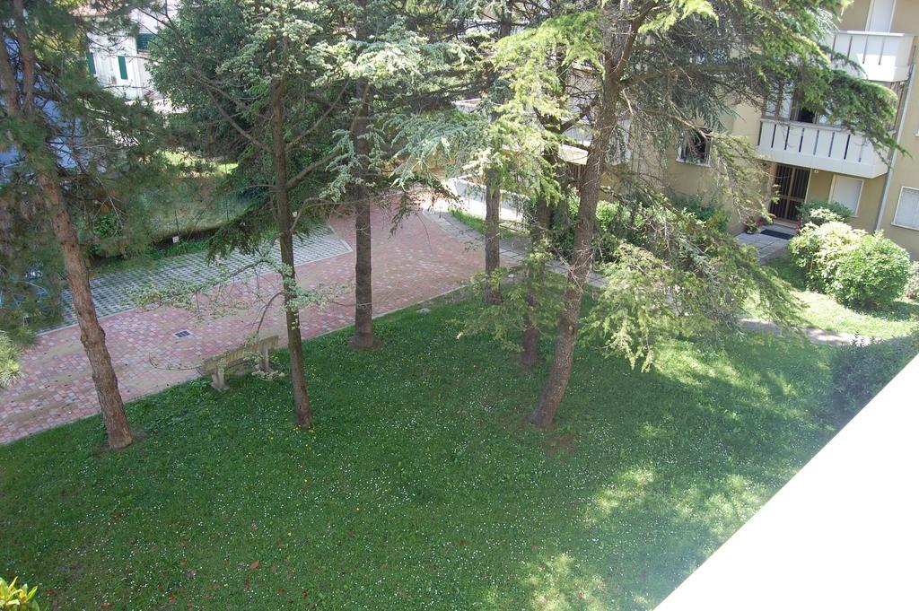 Appartamento Elegance Lignano Sabbiadoro Exterior foto
